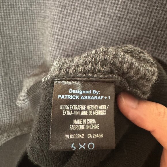 Patrick Assaraf grey long-sleeve crewneck sweater with stripe pattern size US L - Picture 6 of 6